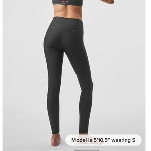 Alo Yoga Leggings